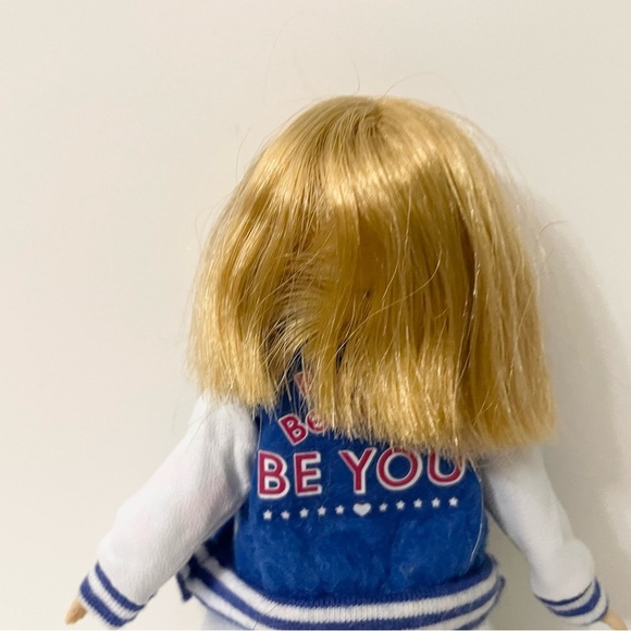 Snow Queen Lottie Doll Arklu - Picture 6 of 16